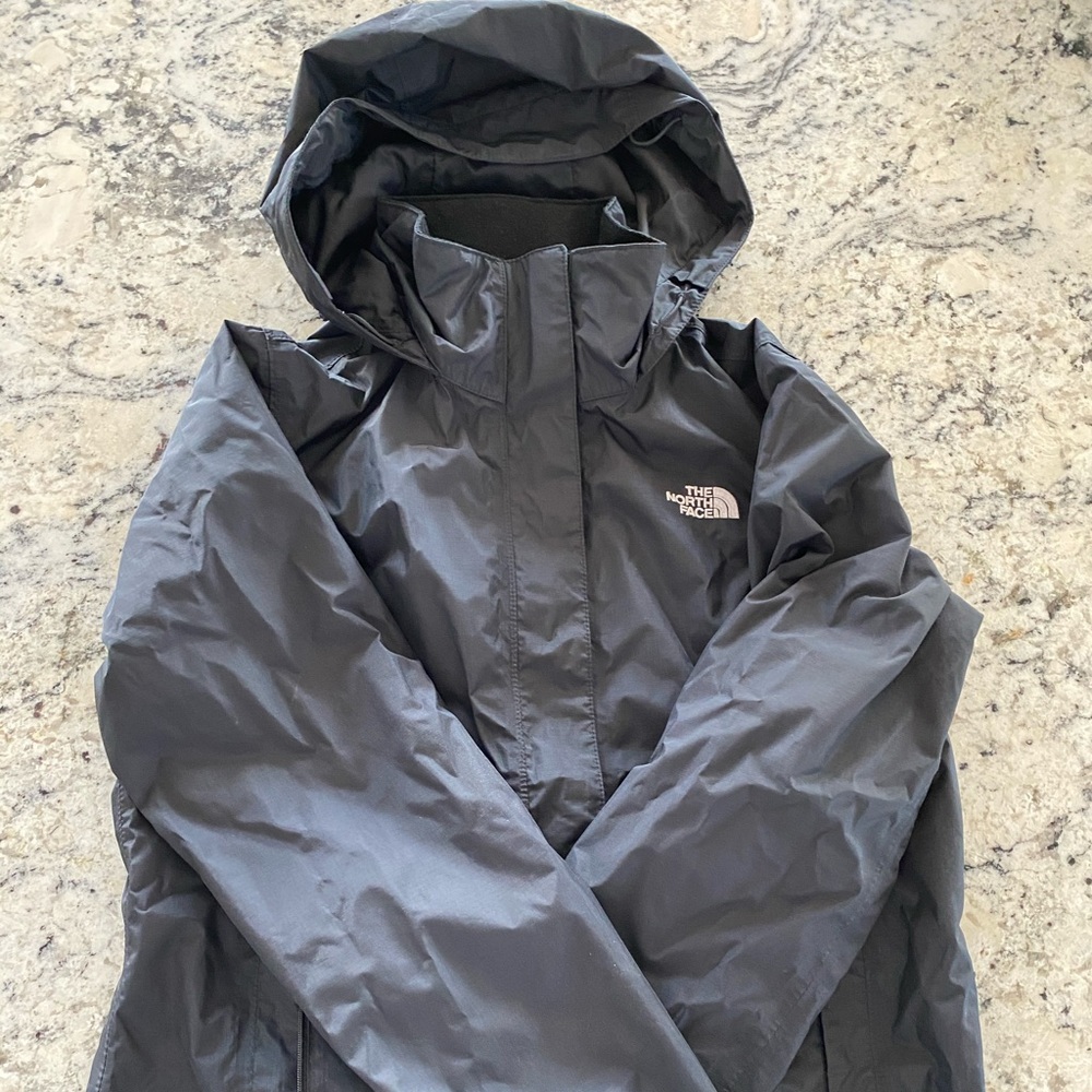 Black Northface windbreaker